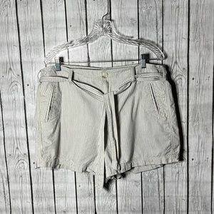 American eagle stripe belted Hi-rise shorts size 16
